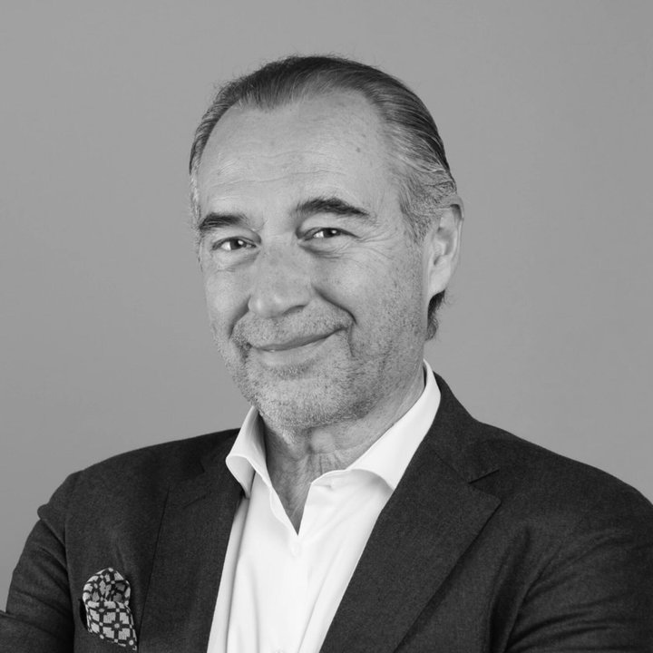 Dr. Hugo Bigi 2.JPG