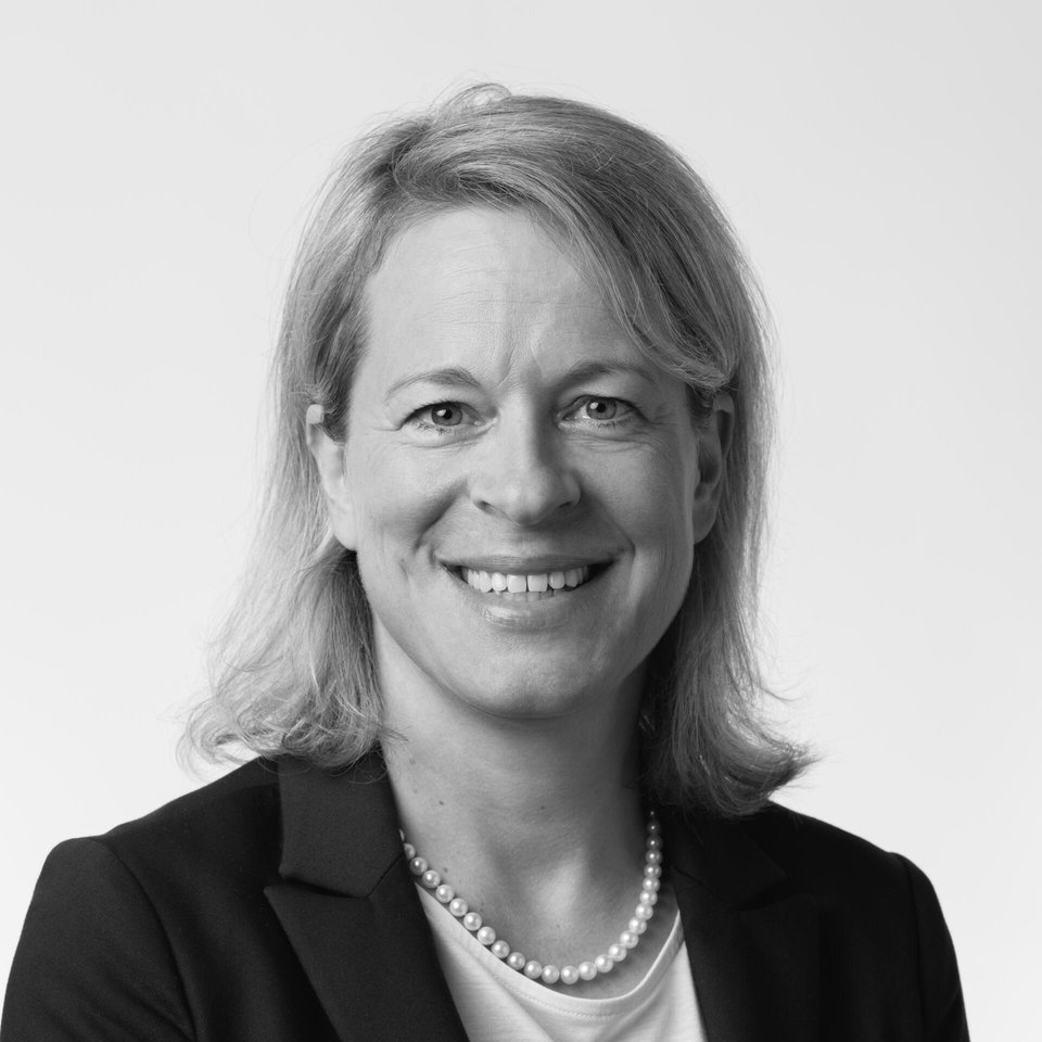 Barbara Zimmermann-Gerster_Leiterin Ressort Sozialpolitik und Sozialversicherungen_Schweizer Arbeitgeberverband (1).jpg